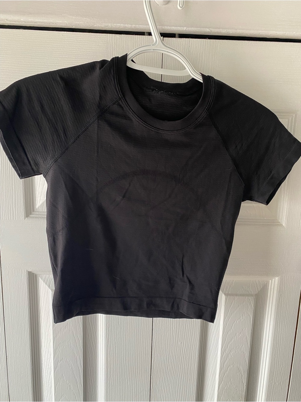 Lululemon Swiftly Tech cropped top in black